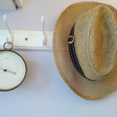 Sea View Cottage, 2 Bedrooms With Stunning Views Cobh