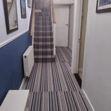 Sea View Cottage, 2 Bedrooms With Stunning Views Semesterbostad Cobh